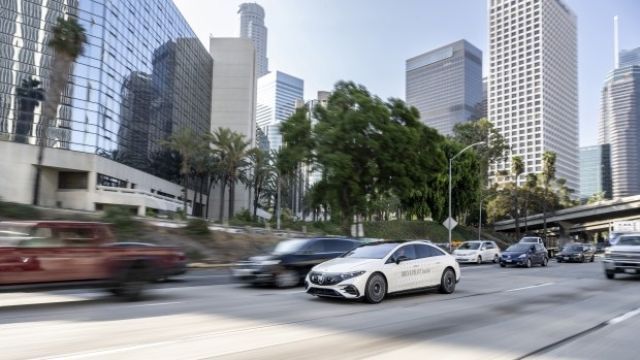 Срешу 00 на година Mercedes-Benz пускат автопилот от трето ниво