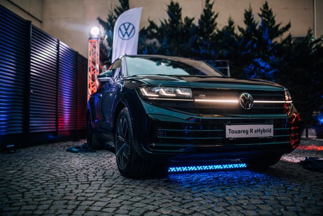 Новият флагман на VW пристигна в България с базова цена от 145 000 лв.