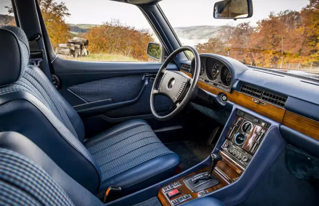 Култовият Mercedes, с който марката спечели първата си награда „Автомобил на годината“