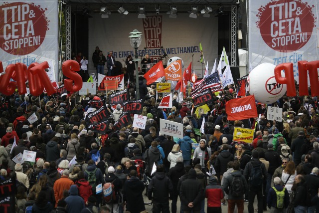 Протести в Хановер заради ТПТИ преди визитата на Обама (снимки)