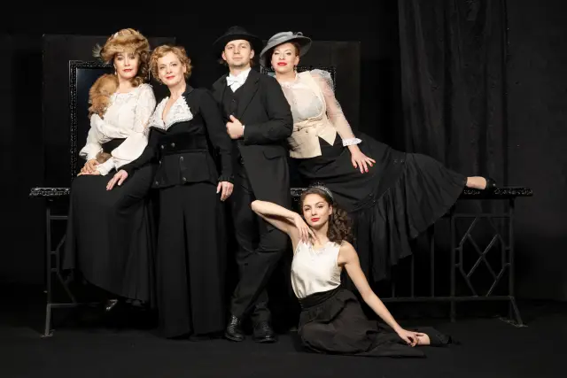 Жените в живота на Вазов: 50-о представление на „О, ти, която и да си…“ тази вечер в Народния театър