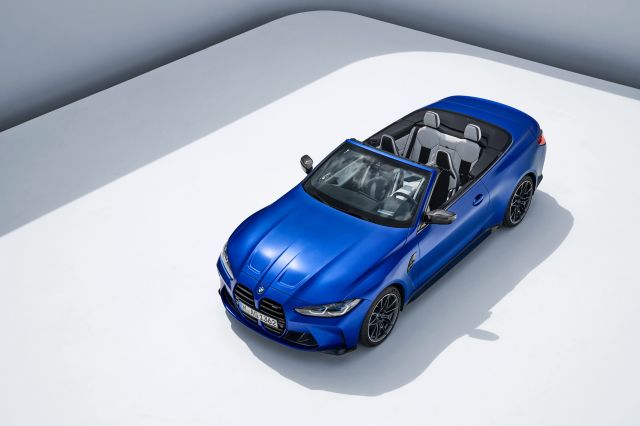 BMW M4 Competition Convertible дебютира без таван и със задвижване на четирите колела