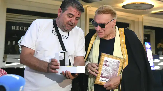 Васил Найденов със специална награда от най-стария вестник в Йордания | ФАКТИ.БГ Васил Найденов със специална награда от най-стария вестник в Йордания