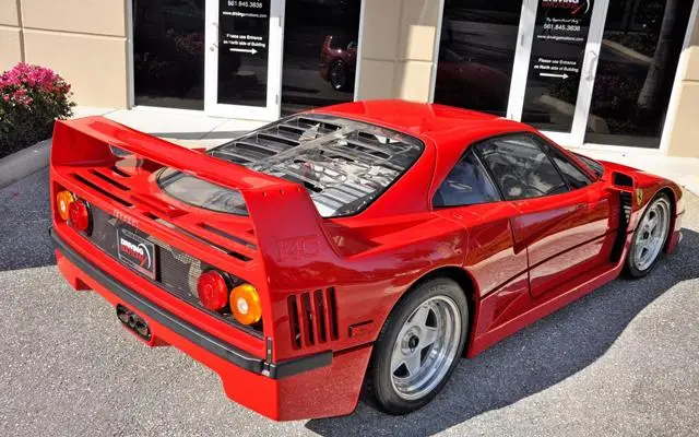 Ferrari възражда легендарното F40?