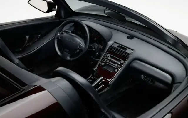 Продават на търг неповторимия роудстър Acura NSX на Тони Старк от кино лентата " Отмъстителите " 