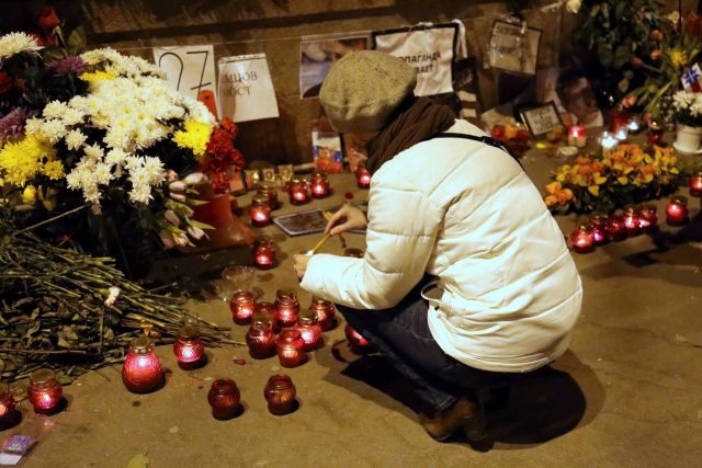 Опозицията и московчани почетоха паметта на Борис Немцов