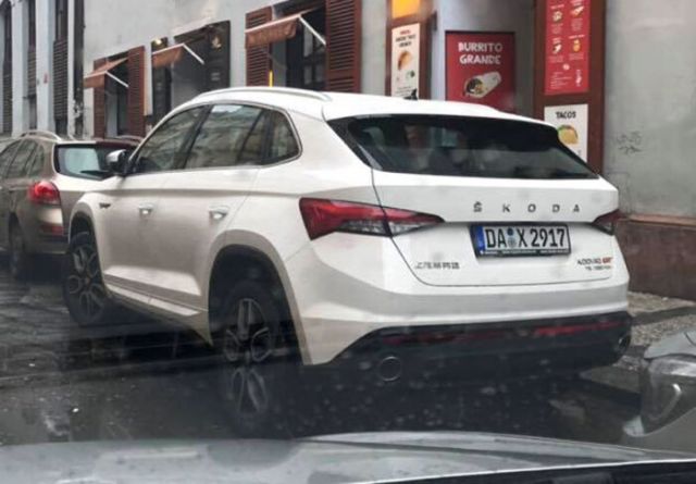  Новата купеобразна Skoda се появи по пътищата на Европа 