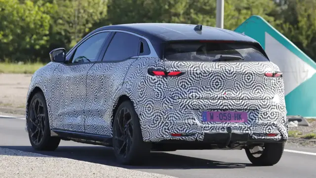 Новият Megane към този момент се появи по публичните пътища
