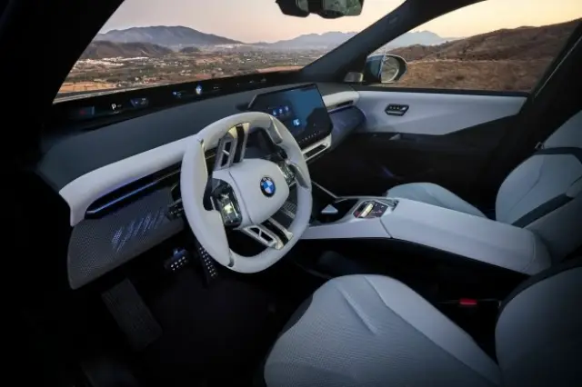 Новото BMW X7 идва с мащабни промени | интерФакти.БГ Новото BMW X7 идва с мащабни промени