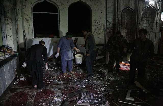 Kървава нощ в Афганистан (СНИМКИ)