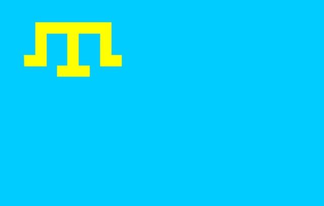  Кримските татари целуват своето знаме, до момента в който обстановката в окупирания Крим е мрачна 