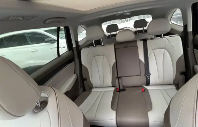 На ход е най-големият Москвич