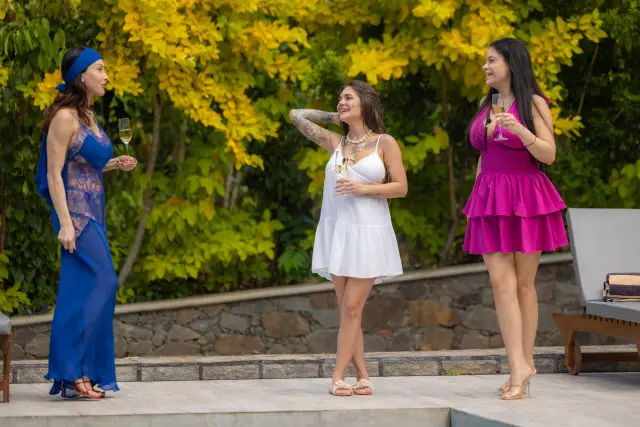 Белослава е първата, останала без роза в "Ергенът". Влизат още 3 нови жени (СНИМКИ)