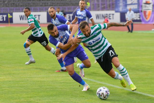  Черно море разпиля Етър, Курьор с хеттрик 