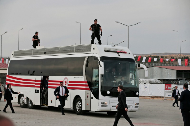 Меркел посети „грешния“ турски бежански лагер