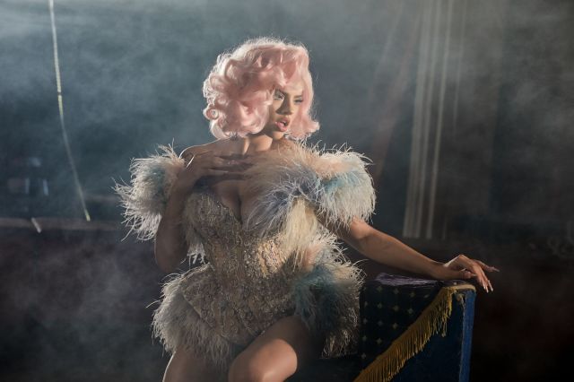  DARA пусна зашеметяващо ВИДЕО към новия си сингъл “Thunder ” 