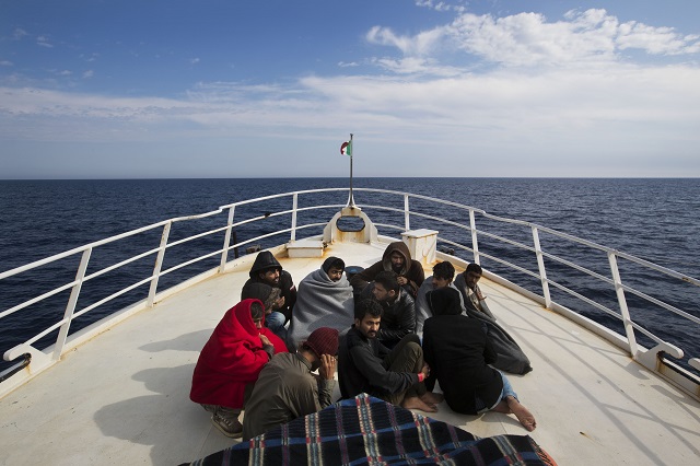 Фронтекс бие тревога за бежанците (ВИДЕО+СНИМКИ)