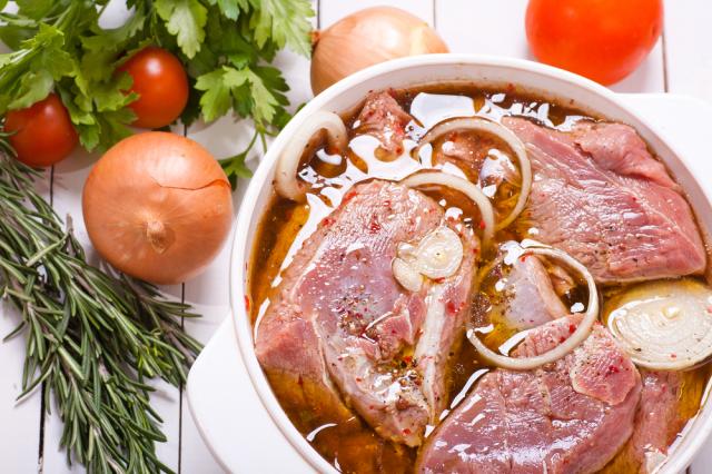 Как да изпечем на скара безопасно месо без канцерогени