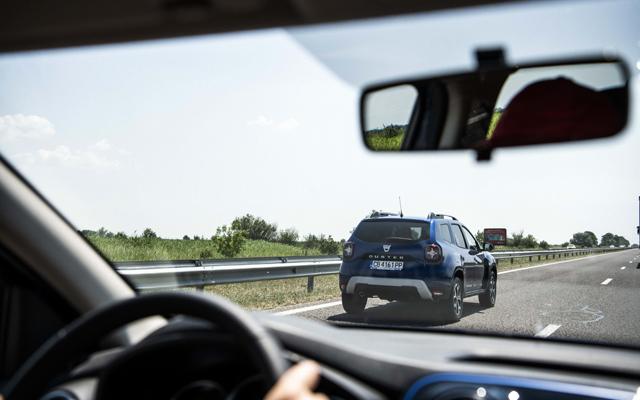 Тествахме новата Dacia Duster Blue Line