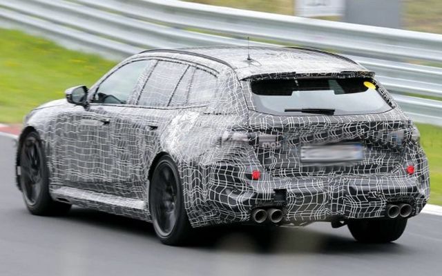 BMW тества хибридното M5 Touring на Нюрбургринг