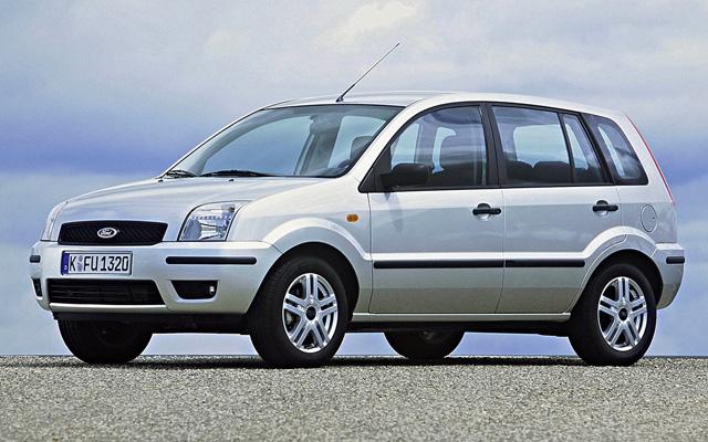 10 остарели автомобила с доста огромен пробег, които можете умерено да купите (ЧАСТ I) | ФАКТИ.БГ 10 остарели автомобила с доста огромен пробег, които можете умерено да купите (ЧАСТ I)