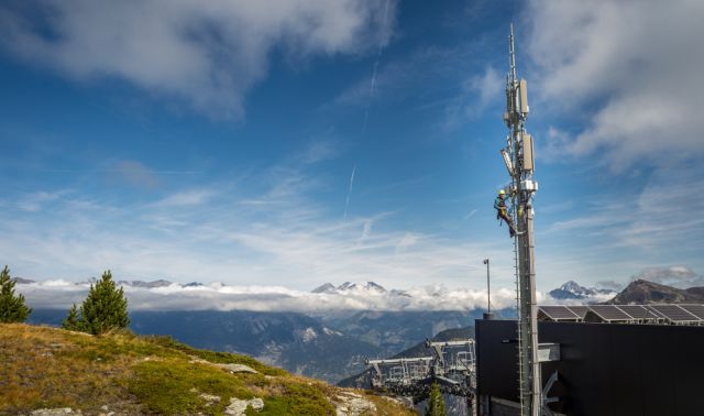 Мобилните комуникации в Русия са под заплаха: Ericsson напуска руския пазар | ФАКТИ.БГ Мобилните комуникации в Русия са под заплаха: Ericsson напуска руския пазар