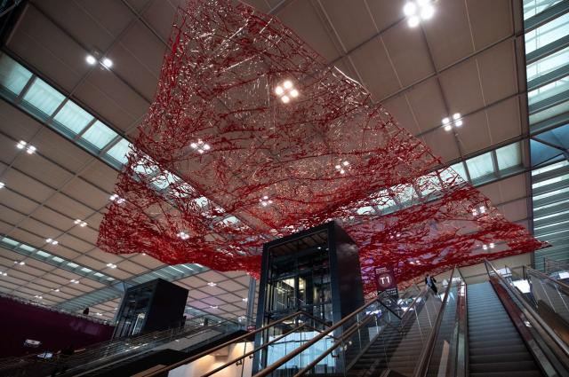  Откриват основно за Европа летище (СНИМКИ) 