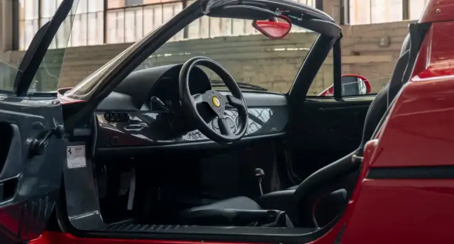 Продава се Ferrari-то на Майк Тайсън