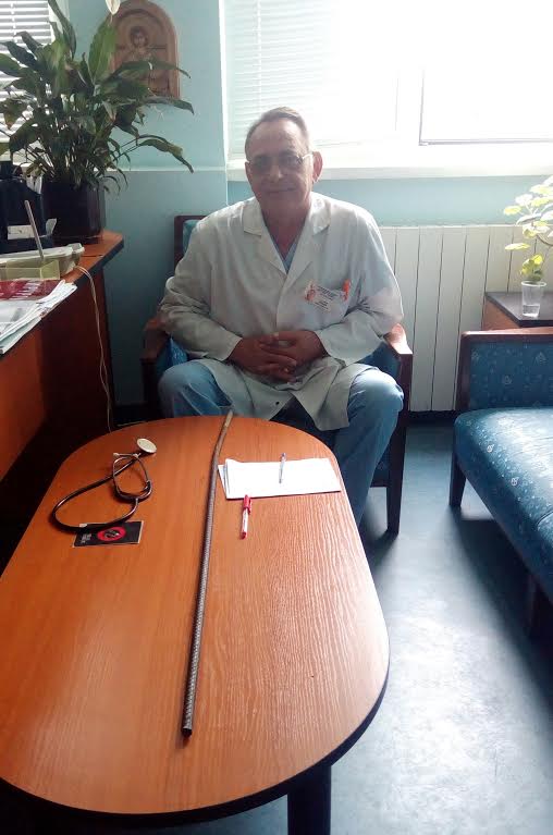 Спасиха мъж нанизал се на арматурно желязо