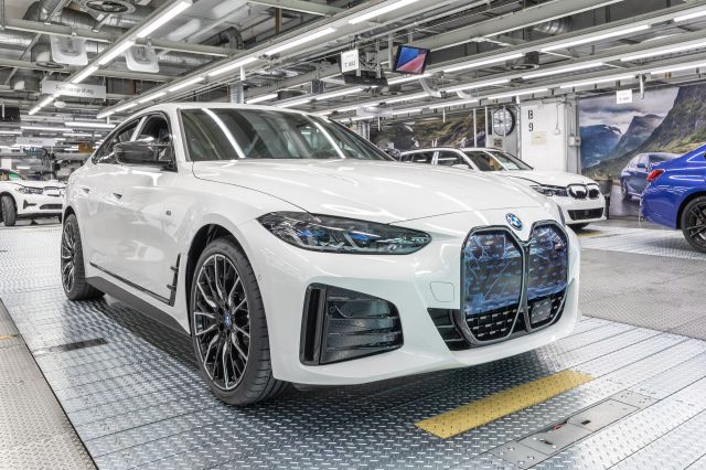 Шефът на BMW: Tesla не е премиум марка