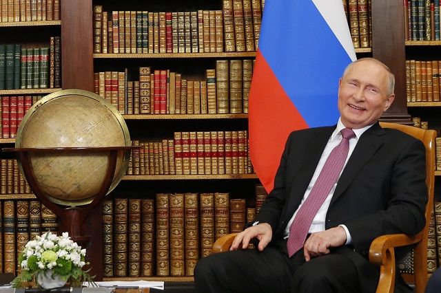 Срещата на годината! Преговорите между Путин и Байдън в тесен формат приключиха (СНИМКИ)