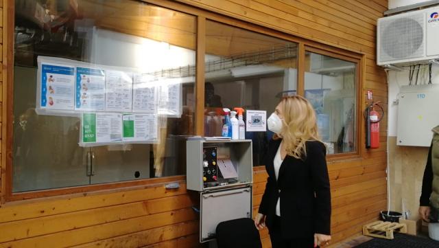 Николова инспектира места за настаняване и ски съоръжения в Банско