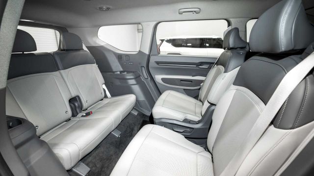 Започнаха доставките на най-голямата Kia