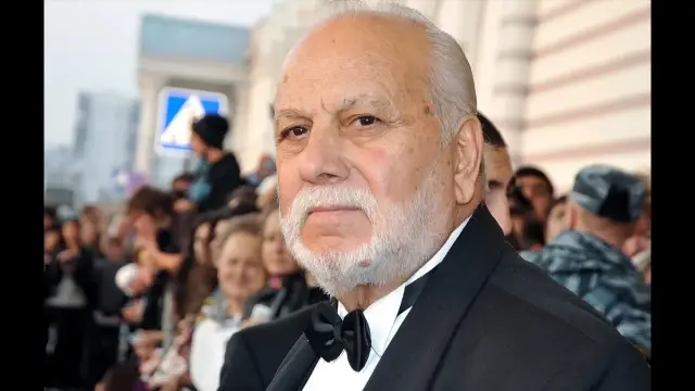  Сбогуват се с Бедрос Киркоров в църквата 