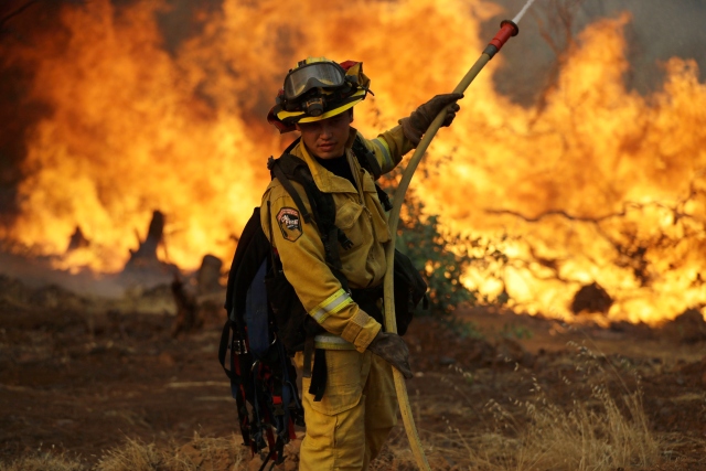 Огнен ад в Калифорния (СНИМКИ)