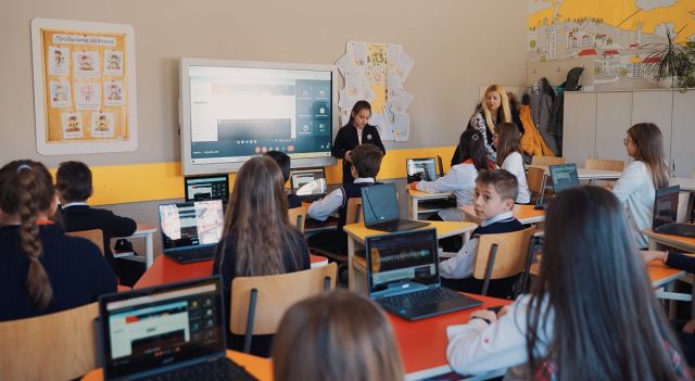  Седем учебни заведения в страната бяха отличени с наградата „ Дигитално учебно заведение на България “ в състезанието на А1 СНИМКИ И ВИДЕО 