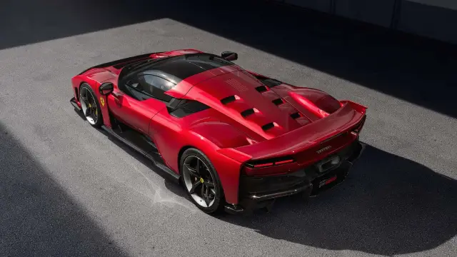 Ferrari F80: Наследникът на LaFerrari дебютира с рекордна мощност