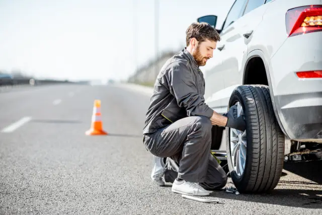 Six tips on how to change your car tires yourself 