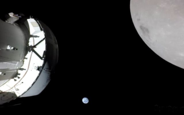 NASA Orion изпрати свежи снимки на Луната и Земята