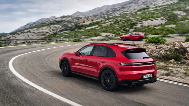 Porsche показа новия Cayenne GTS