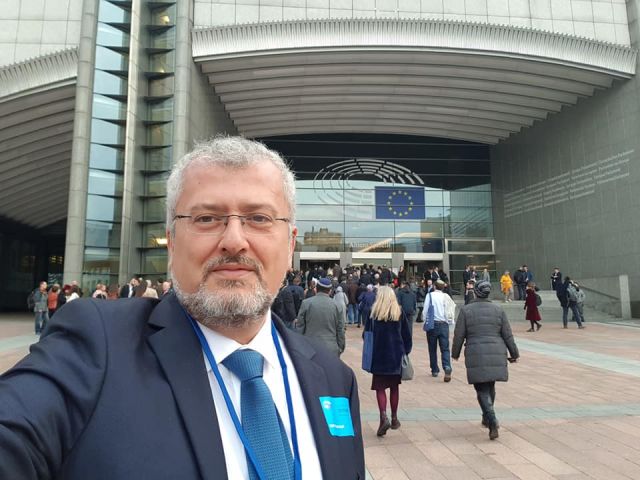 Давид Леви ексклузивно за ФАКТИ: На фона на предстоящите празници ни очакват още по-лоши новини | ФАКТИ.БГ Давид Леви ексклузивно за ФАКТИ: На фона на предстоящите празници ни очакват още по-лоши новини