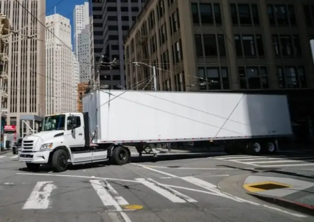 Toyota starts selling electric trucks 