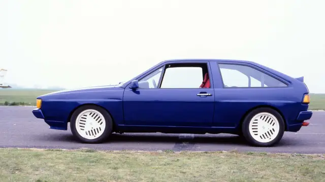 Когато Volkswagen постави два двигателя на Jetta, Golf и Scirocco