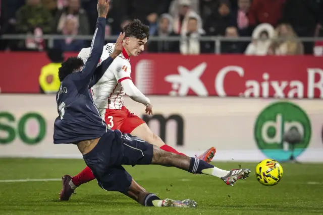 Реал Мадрид сдаде върха в Ла Лига след нова издънка