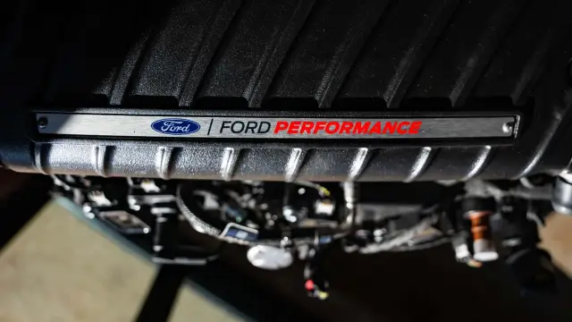 Ford представи новия си 7.3-литров осмак