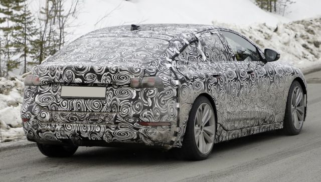 Новото Audi A6 се цели в Tesla Model S 