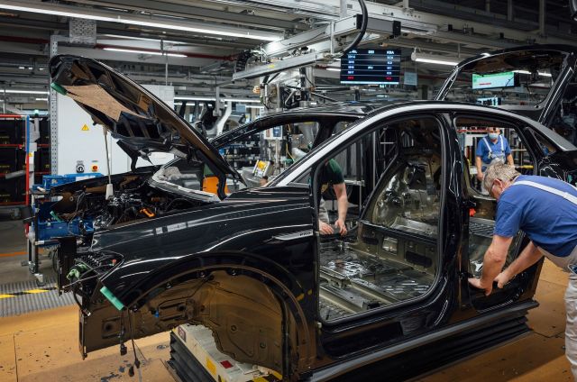 Volkswagen започна производството на ID.5