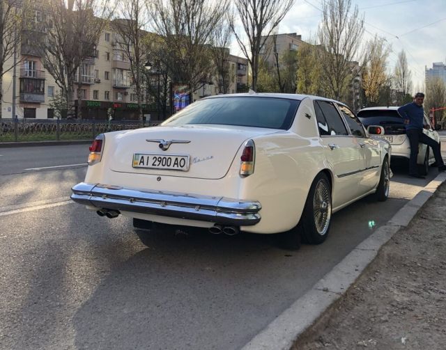 Украинци "кръстосаха" Cadillac и Волга