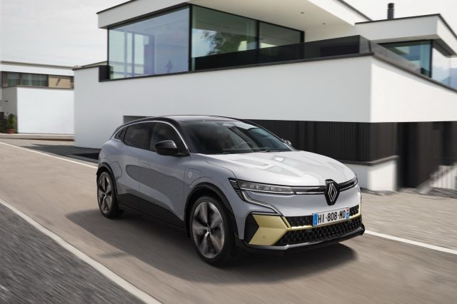 Renault се отказва от бензина и дизела през 2030 година