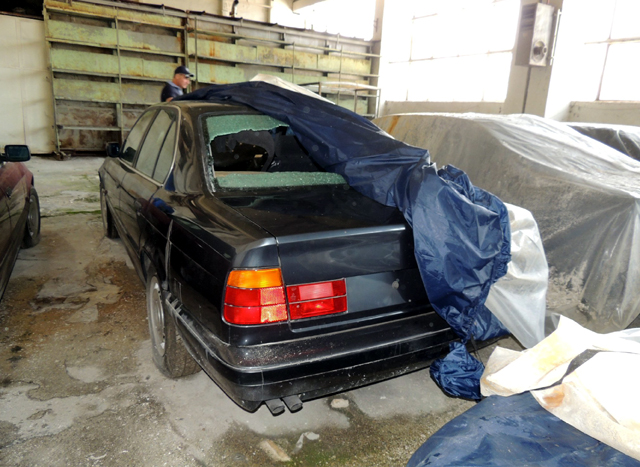 Какво се случва с чисто новите BMW-та от 1994-а, намерени в Благоевград?